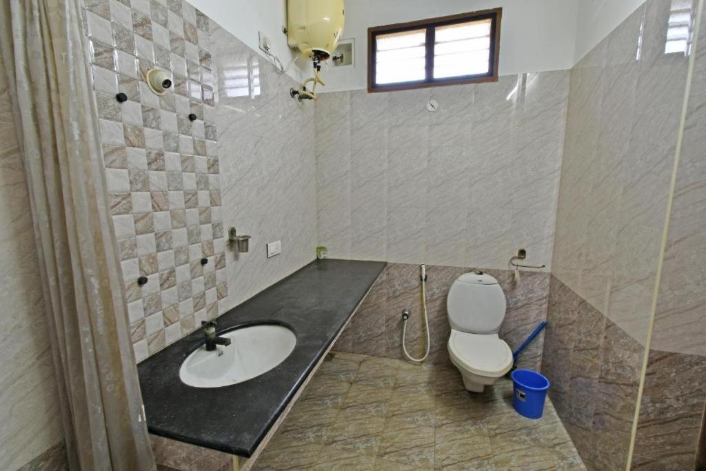 Villa Close To Rock Beach-Family Room Puducherry Eksteriør billede